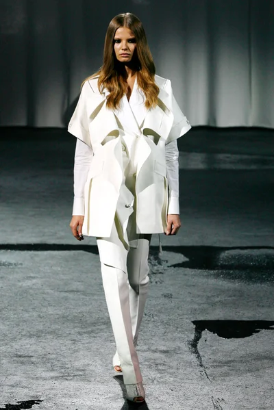 Look 4